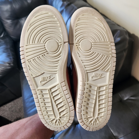 Jordan Retro 1 Women Size 9 - Picture 6 of 8